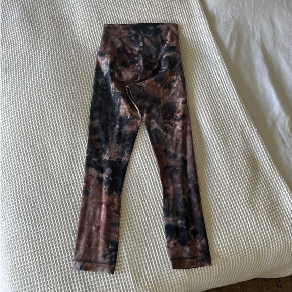 LULULEMON Align High Rise crop 23” - Picture 3 of 5